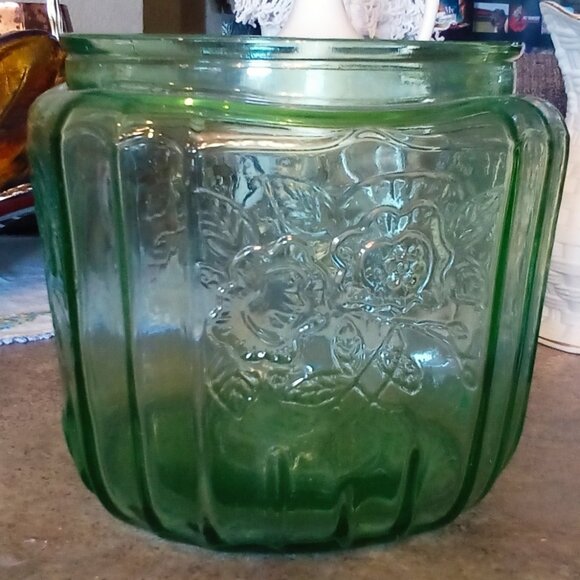 Vintage Anchor Hocking Cookie/Biscuit Jar - Light Green - Picture 2 of 5